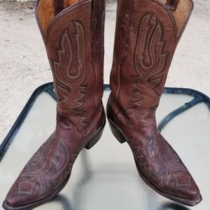 Lucchese M1030 tumbled brown Saffia 10D
